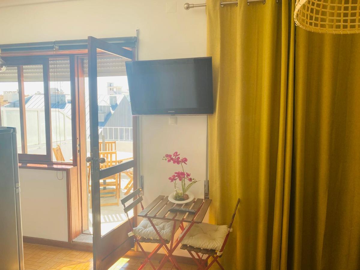 Apartamento Com Patio Na Rua Principal Da Cidade OOporto Exteriör bild