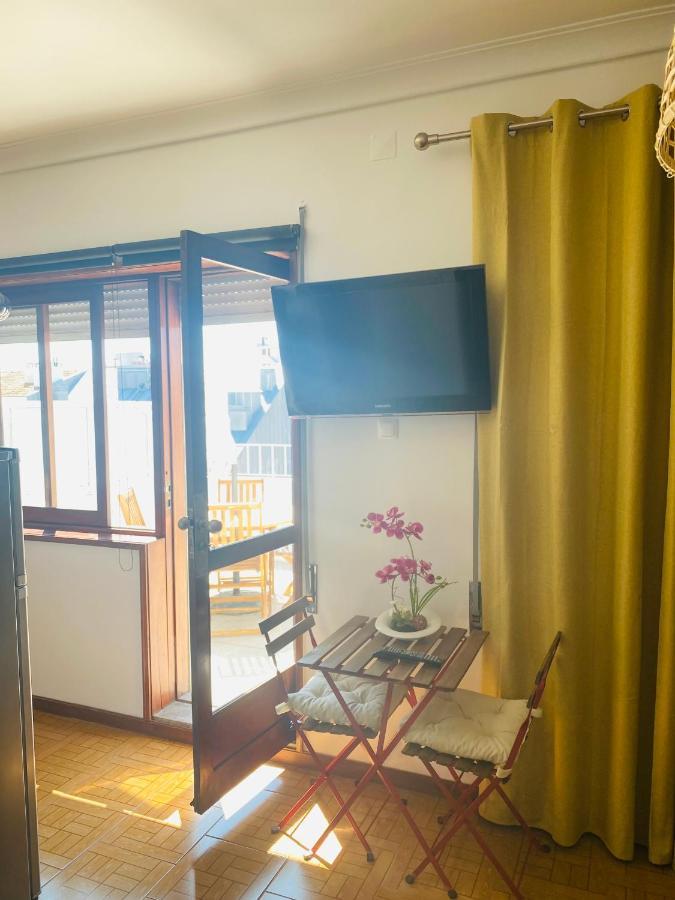 Apartamento Com Patio Na Rua Principal Da Cidade OOporto Exteriör bild